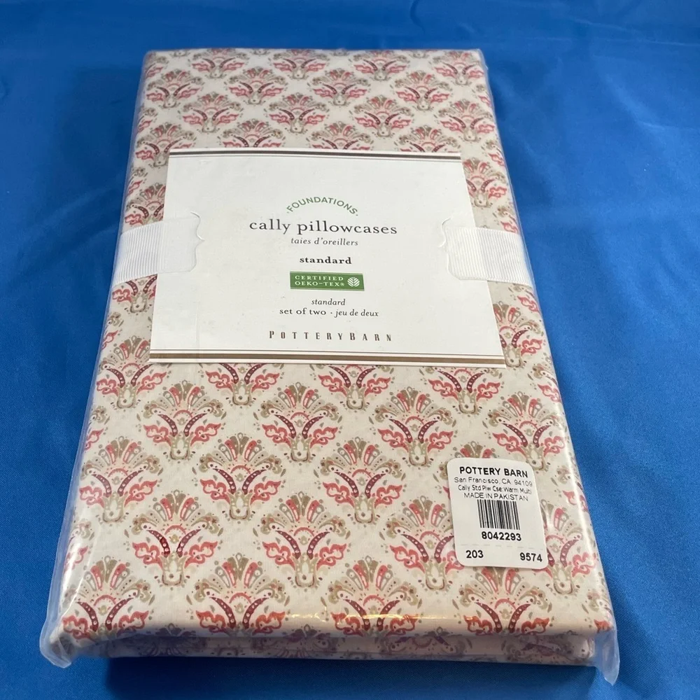 NWT Pottery Barn set of 2 standard sized Cally pillowcases
